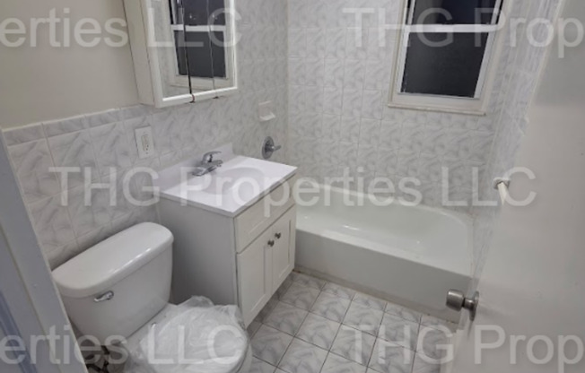 1 bed, 1 bath, 850 sqft, $1,999, Unit 405-08