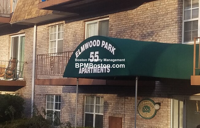 55 Elmwood Park