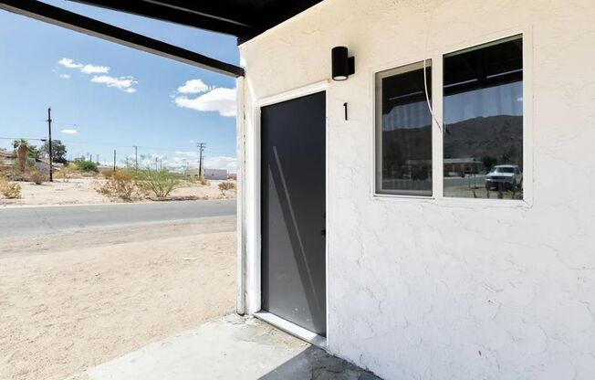 6563 Oasis Ave.