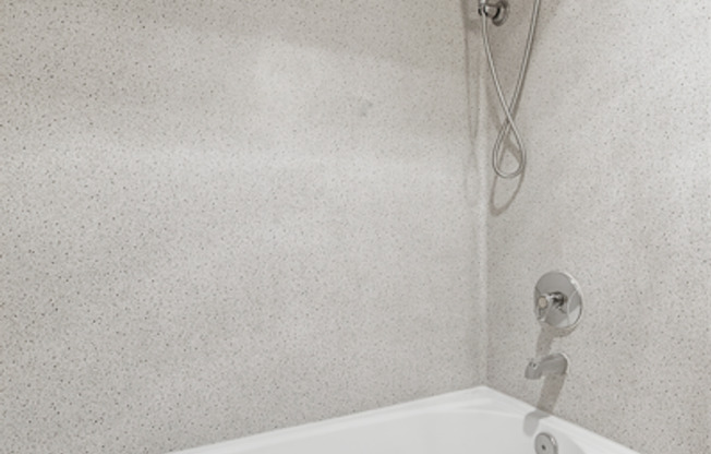 2 beds, 1 bath, 850 sqft, $2,350, Unit 104