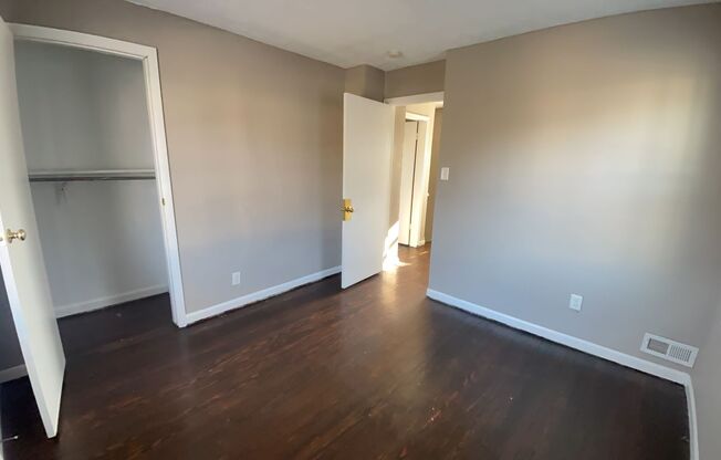 2 beds, 1 bath, $950