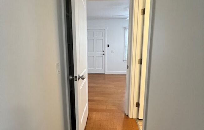 1 bed, 1 bath, 650 sqft, $3,100, Unit 249