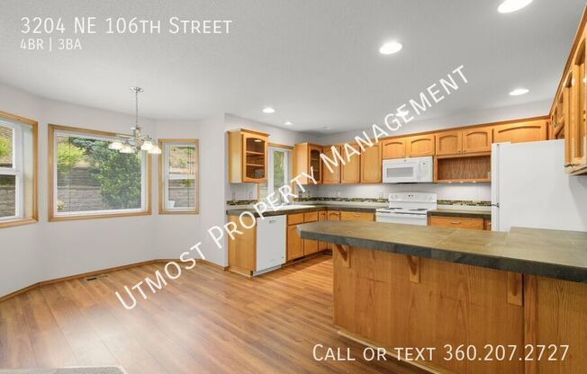 3204 NE 106 ST