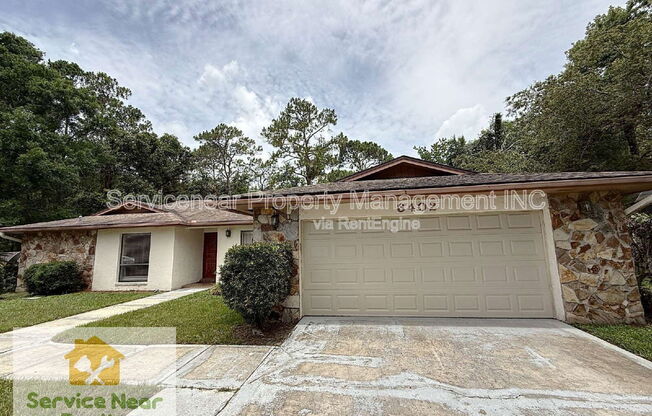 3402 COUNTRY WOODS CT