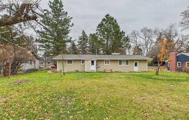 Spacious 4-Bedroom Apartment Just 4 Blocks from MSU!