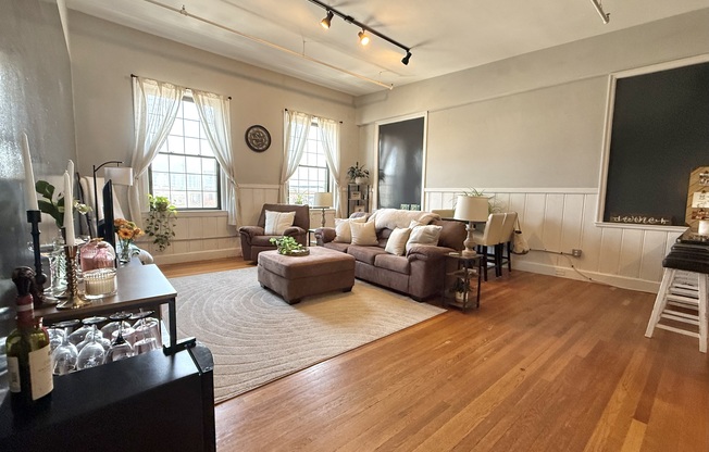 6 SPICE ST