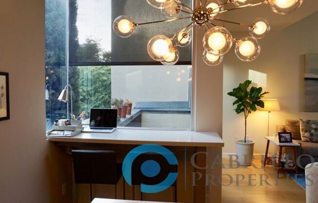 Live your best life!-Loft in Prime Little Italy Location