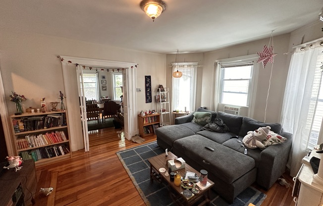 78 FELLSWAY W ST