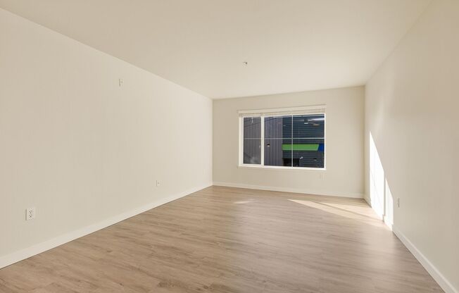 1 bed, 1 bath, 593 sqft, $1,895, Unit 305