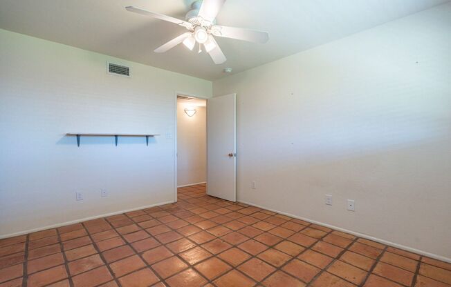 3 beds, 2 baths, $3,195