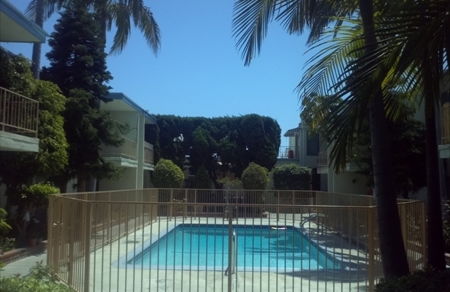 2 beds, 1 bath, $2,295