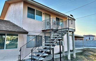 2 beds, 1 bath, 790 sqft, $1,195, Unit 1927 W. Princeton Ave.