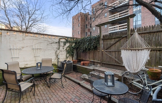 21 CUMBERLAND ST