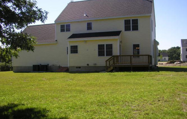 4 ELAINE CIR
