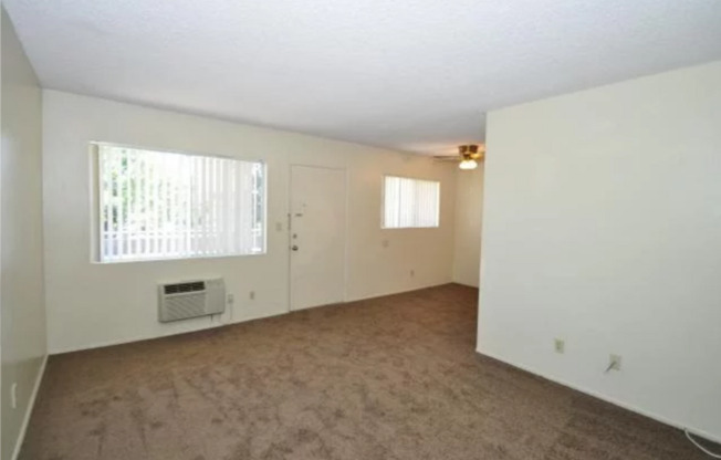 1 bed, 1 bath, 600 sqft, $1,995