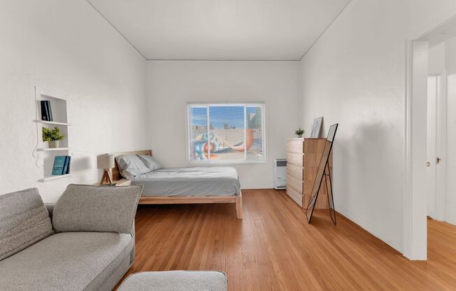Studio, 1 bath, $1,895, Unit 123