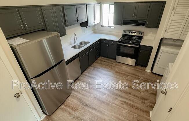 1373 E TANNERS CRK DR