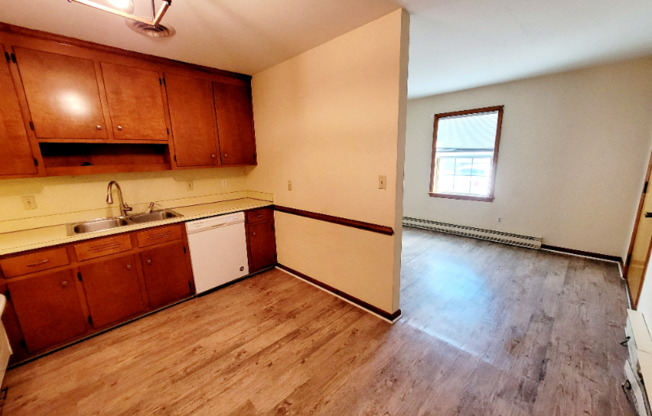 1252 GATEWOOD RD
