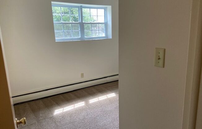 2 beds, 1 bath, 900 sqft, $1,425, Unit 116