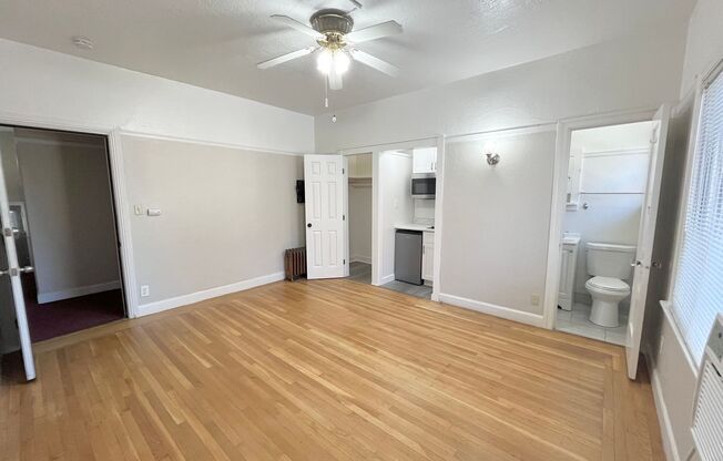 Studio, 1 bath, $1,195, Unit 17