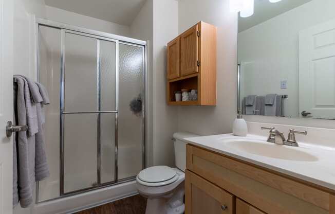 Large updated bathroom at Barton Farms in Greenwood, IN 46143