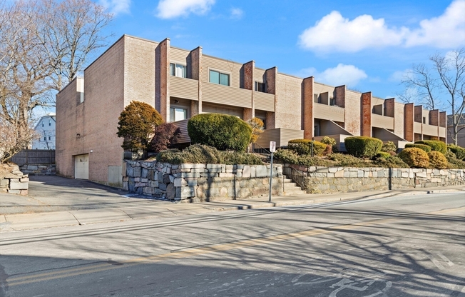 72 CTR ST