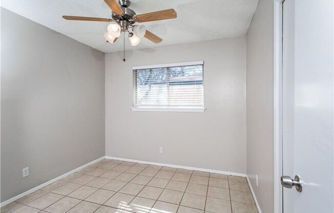 Pecan Springs Road, 3004