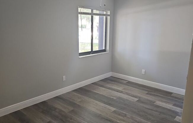 Great 3/2 Split floor plan in Deltona ready for your family