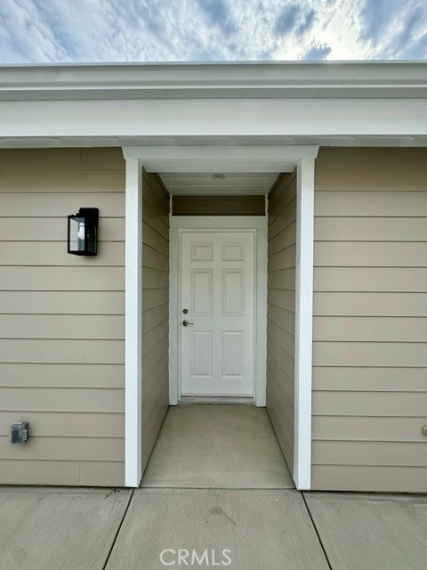 3 beds, 2 baths, 1,200 sqft, $3,990