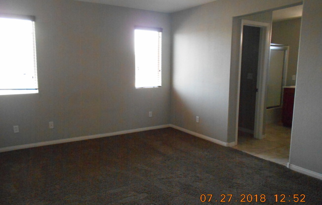 3 beds, 2.5 baths, $1,825