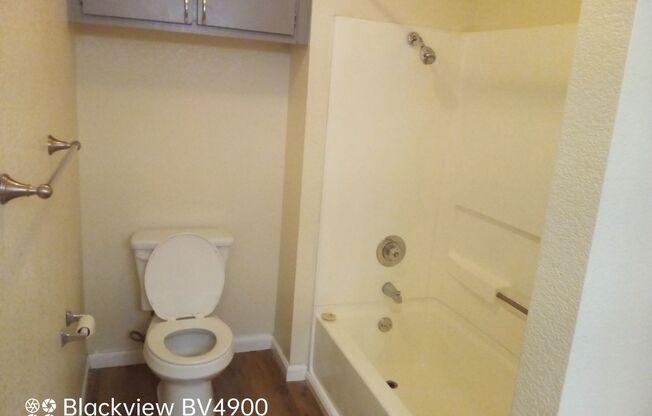 1 bed, 1 bath, 588 sqft, $1,595, Unit 43