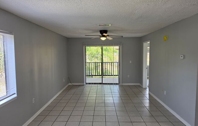 2526 S. Oak Avenue (4)