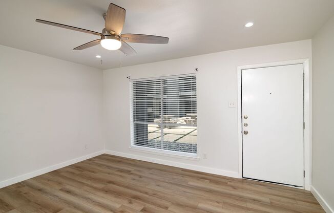 1 bed, 1 bath, 750 sqft, $1,100, Unit 308