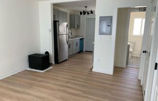 Studio, 1 bath, 492 sqft, $1,350, Unit 1090 28th