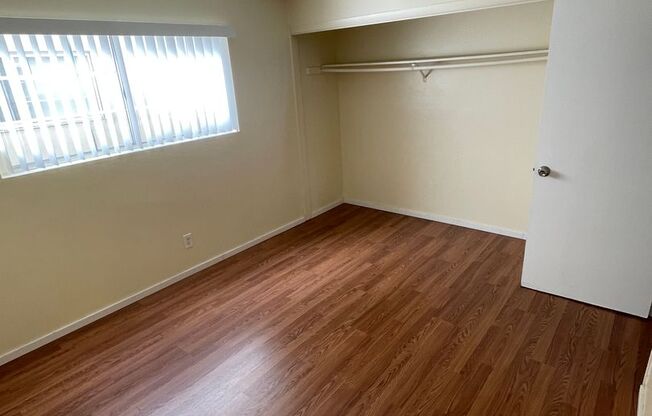 2 beds, 1 bath, 819 sqft, $2,295, Unit 1220-02