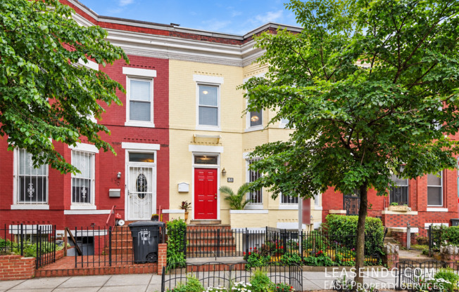 172 BRYANT ST NW