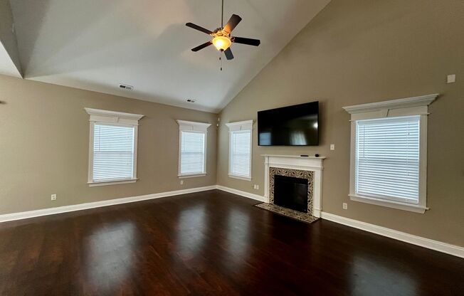 Large 4 Bed, 2.5 Baths at Fox Haven in Elizabeth City