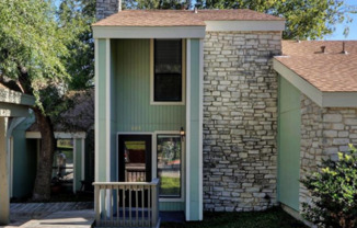 500 Hesters Crossing #205