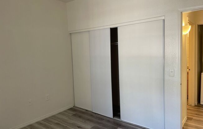 2 beds, 2 baths, $1,200