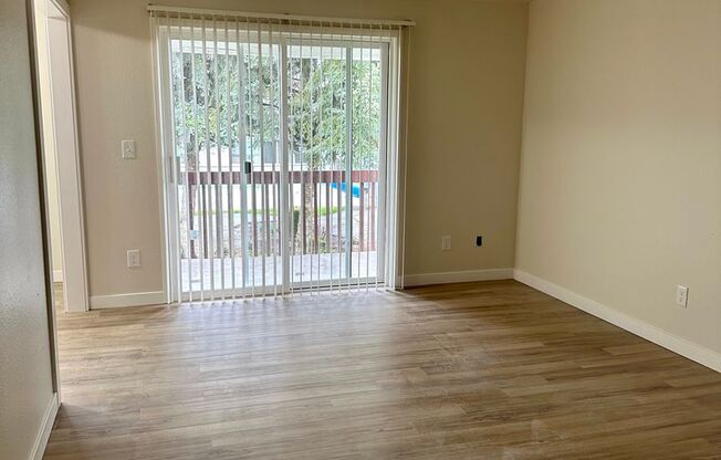 1 bed, 1 bath, 680 sqft, $1,195, Unit 0036