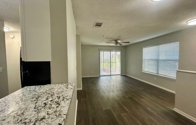 3 beds, 2 baths, 1,141 sqft, $1,792, Unit 22-108