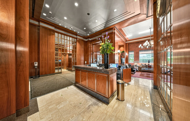 1 bed, 2.5 baths, 740 sqft, $5,800, Unit 4H