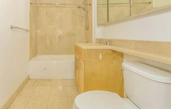 1 bed, 1 bath, 763 sqft, $3,100, Unit PH3C