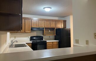 2 beds, 1 bath, $1,050, Unit 722 - #1