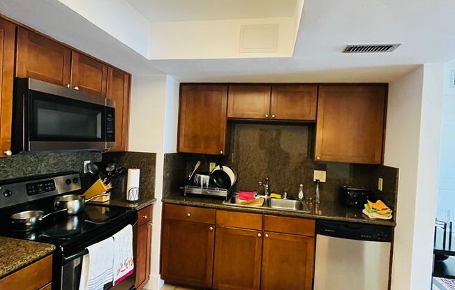 1 bed, 2 baths, $2,650