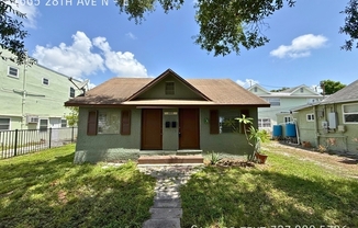 1665 28 AVE N