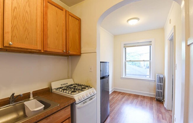 2536 Sawyer