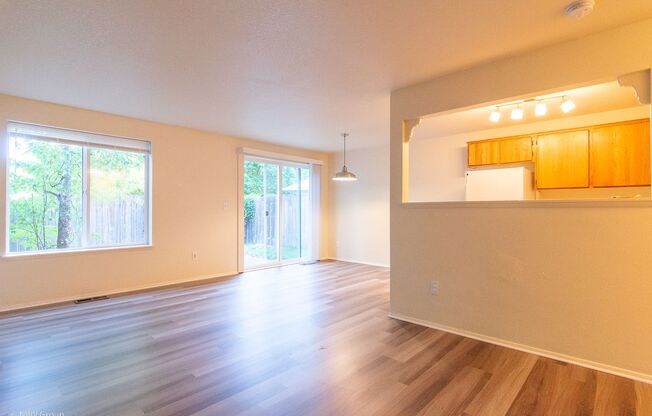 12709-11 SE Lydia Ct