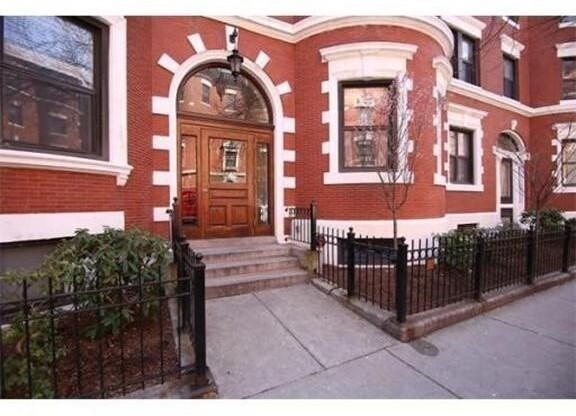 102 Gainsborough St.