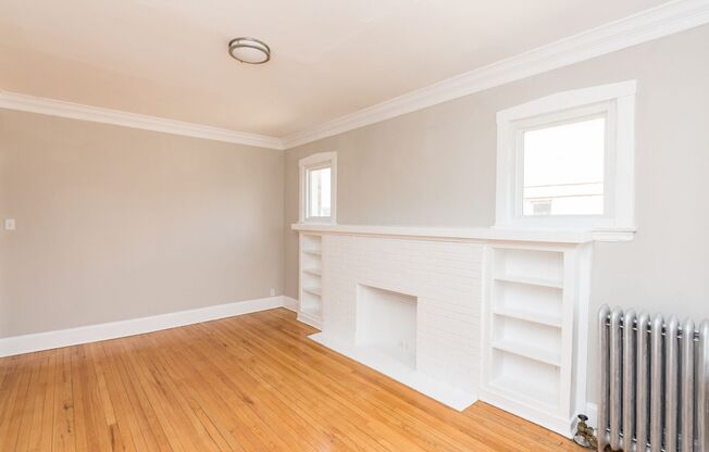2 beds, 1 bath, 1,400 sqft, $2,095, Unit 1842 - 3B